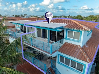 521 8th St, Key Colony Beach, FL 33051