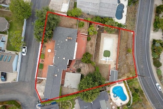 874 Hacienda Dr, El Cajon, CA 92020