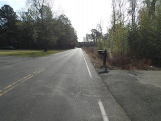 1090 Salters Town Rd, Sumter, SC 29153