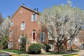 4714 Major Ct, Alexandria, VA 22312