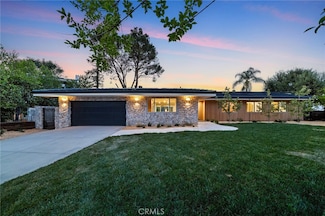 24153 Califa St, Woodland Hills, CA 91367