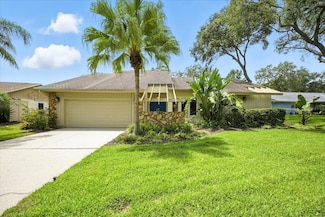 2840 Valencia Ln W, Palm Harbor, FL 34684