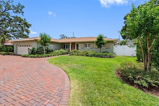 8300 37th Ave N, Saint Petersburg, FL 33710