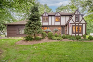73 Garden Ave, Chatham, NJ 07928
