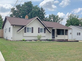 13541 Dalebrook Ave, Brookpark, OH 44142