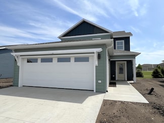 2429 Oak Ln, Brookings, SD 57006