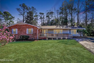 4518 Mockingbird Ln, Wilmington, NC 28409