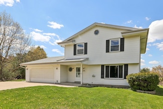 W156N10303 Pilgrim Rd, Germantown, WI 53022