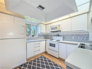 1632 Spoonbill Ln Unit B, Naples, FL 34105