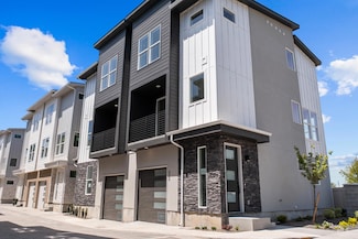 479 E Violets Cove Ln, Garden City, ID 83714