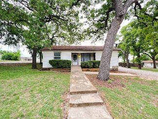 701 N Business 287, Decatur, TX 76234