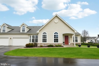 264 Shady Brook Dr Unit 258, Langhorne, PA 19047