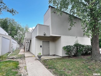 6809 N Frostwood Pkwy Unit 43, Peoria, IL 61615