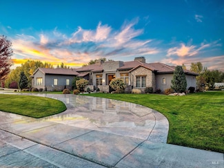 1004 W Oceano Bello Dr, Eagle, ID 83616
