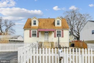 8481 Greenway Rd, Pasadena, MD 21122