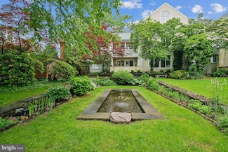 4 Barnes Ct, Doylestown, PA 18901