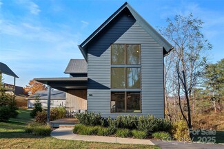 110 Timberview Dr, Swannanoa, NC 28778