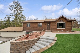 1409 Edgewood Rd NW, Cedar Rapids, IA 52405