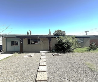 10008 Nesbit Ave, El Paso, TX 79924