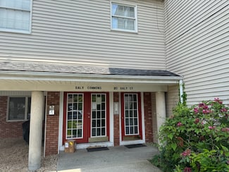 20 Daly St Unit 2C, Stamford, CT 06902