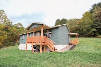 2081 Plum Run Rd, Mannington, WV 26582