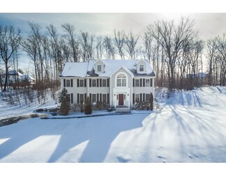 14 Birch Hill Dr, Methuen, MA 01844