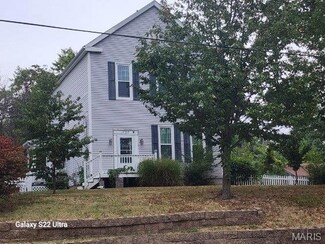 1735 Redman Rd, Saint Louis, MO 63138