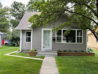335 Crocker Ave N, Thief River Falls, MN 56701