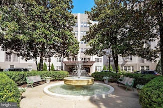 2737 Devonshire Place NW Unit D, Washington, DC 20008