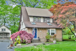 15 Hillside Ave, Suffern, NY 10901
