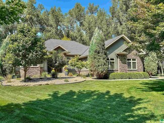 871 E Sawgrass Trail, North Sioux City, SD 57049