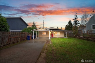 613 E 57th St, Tacoma, WA 98404