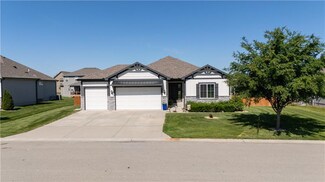 4805 SW 3rd St, Blue Springs, MO 64014