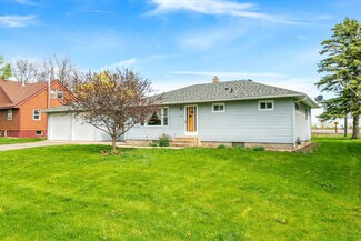 414 North St E, Maple Lake, MN 55358