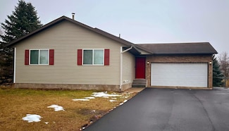 1006 Dale St, Saint Joseph, MN 56374