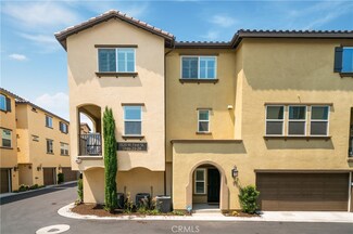 1520 W 1st St Unit 28, Santa Ana, CA 92703