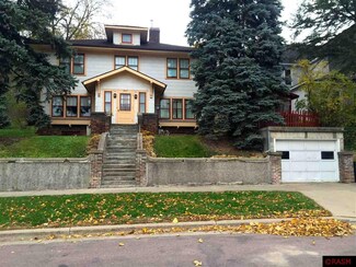 407 N 6th St, Mankato, MN 56001