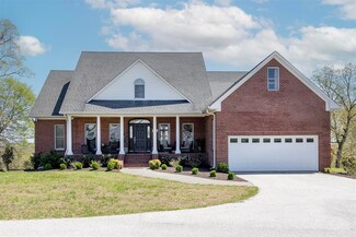 261 Suncrest Dr, Bowling Green, KY 42101