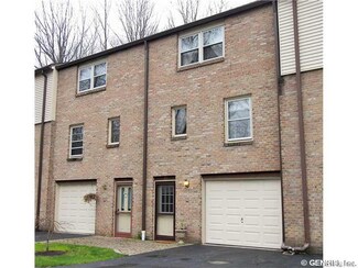 63 Woodridge Trail, Henrietta, NY 14467
