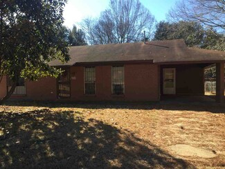 125 James Garfield Cir, Jackson, MS 39213