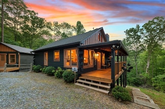 170 Humphrey Heights Rd, Mineral Bluff, GA 30559