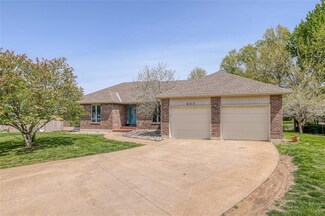 607 Horseshoe Dr, Pleasant Hill, MO 64080