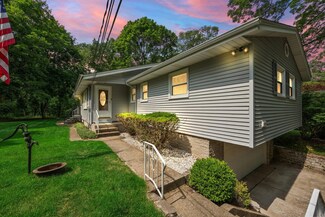 2009 Melrose Dr, Long Beach, IN 46360