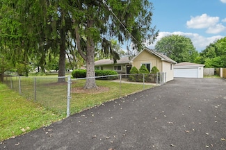 39161 N Holdridge Ave, Beach Park, IL 60099