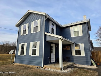 584 D and H Ave, Mount Carmel, PA 17851