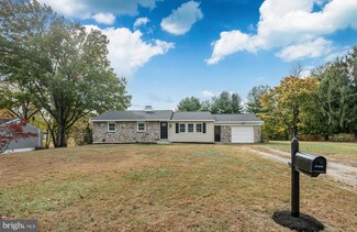 110 Hartman Dr, Phoenixville, PA 19460