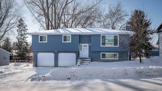 1809 Longley Ave, Bismarck, ND 58501
