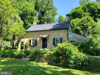 6753 Phillips Mill Rd, New Hope, PA 18938