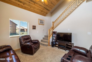 2751 Pine View Ct, Overgaard, AZ 85933