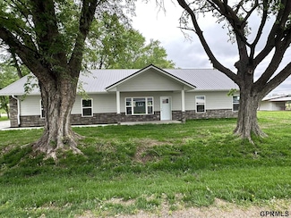 221 Kelley St, Diller, NE 68342